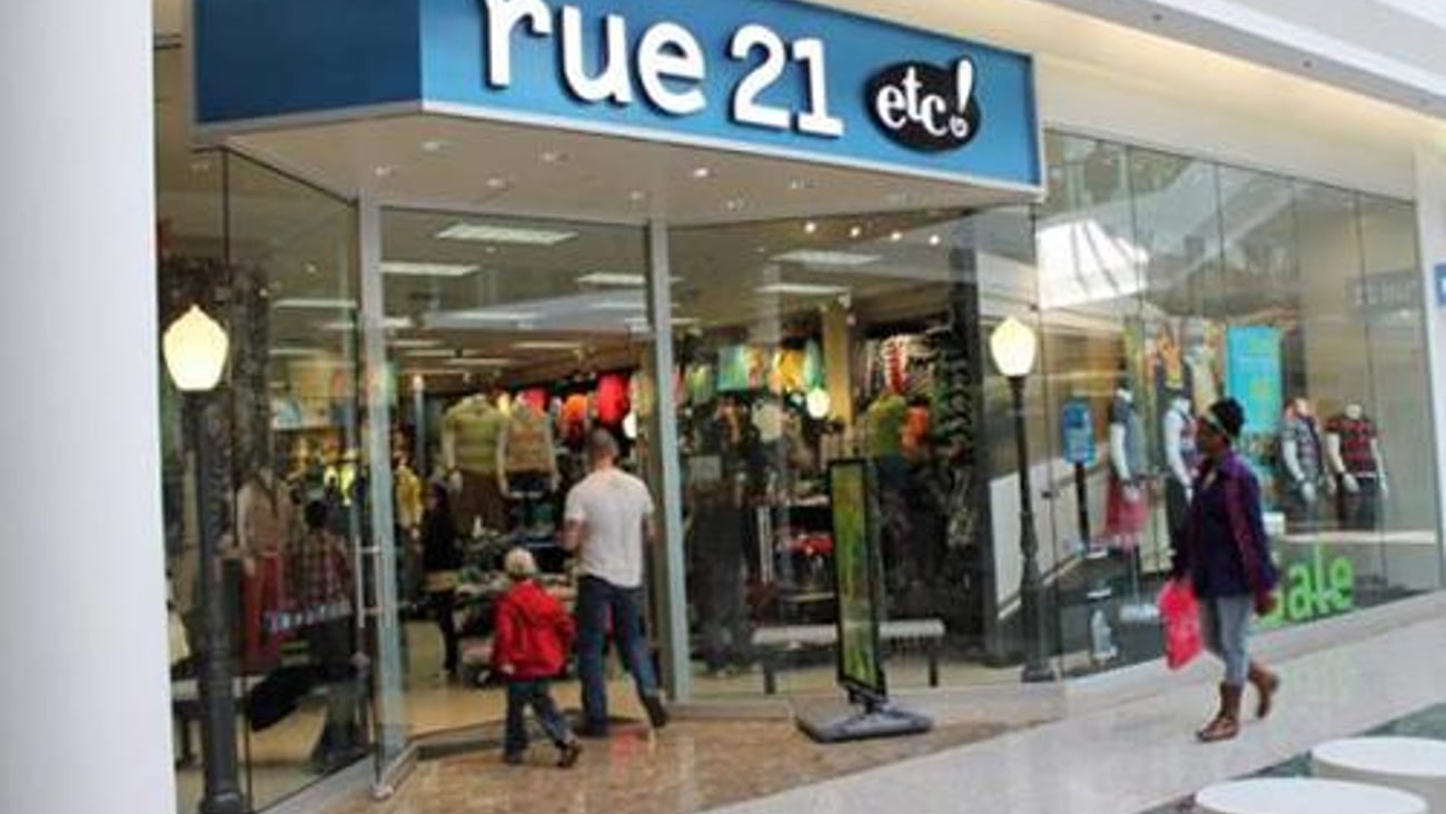 Rue21 storefront