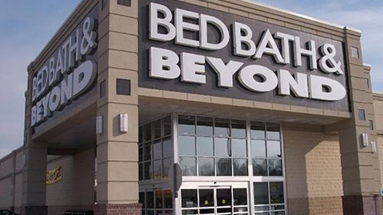 Bed, Bath & Beyond storefront