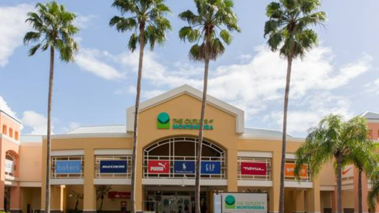 Montehiedra outlet center