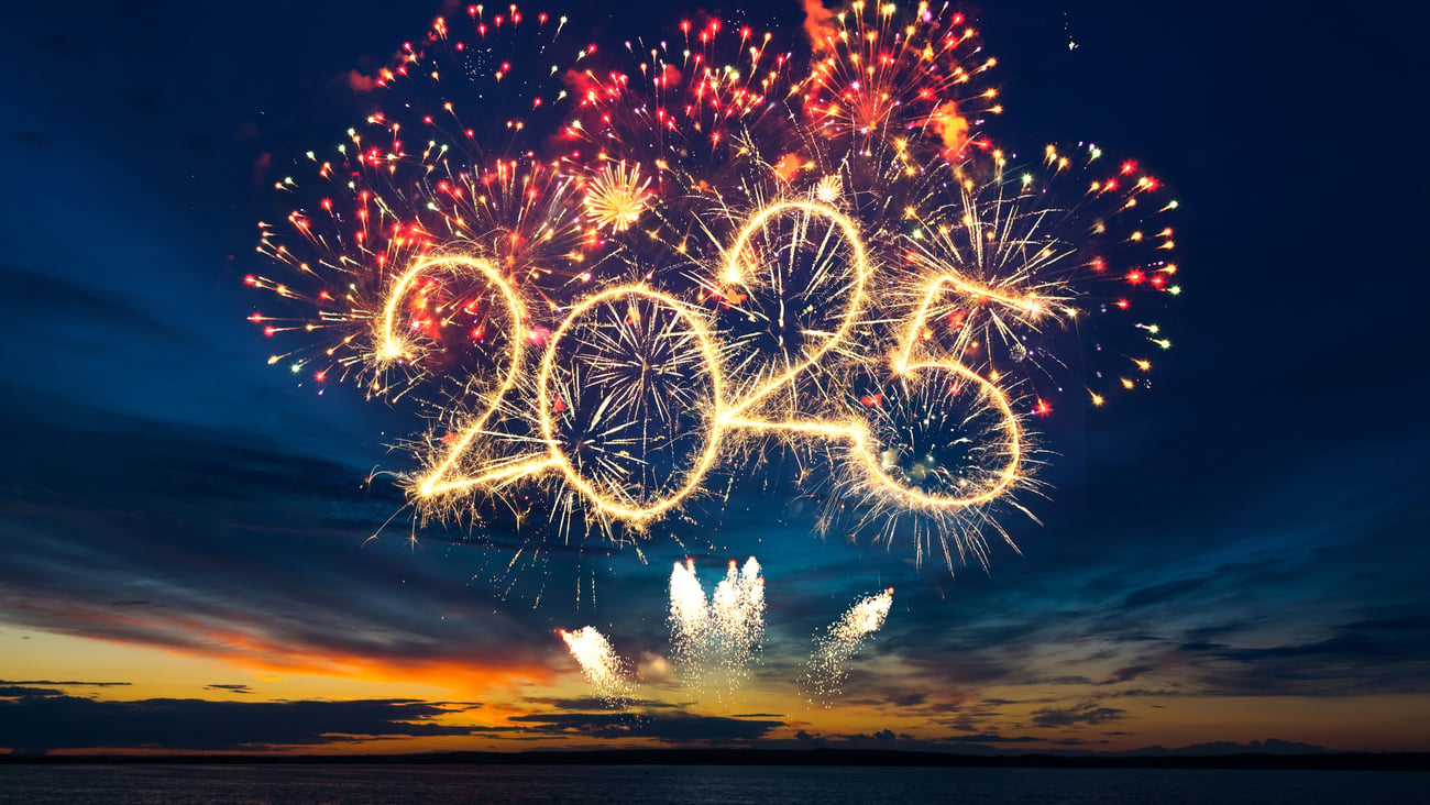 New Year 2025 (Image: LUMIKK555)