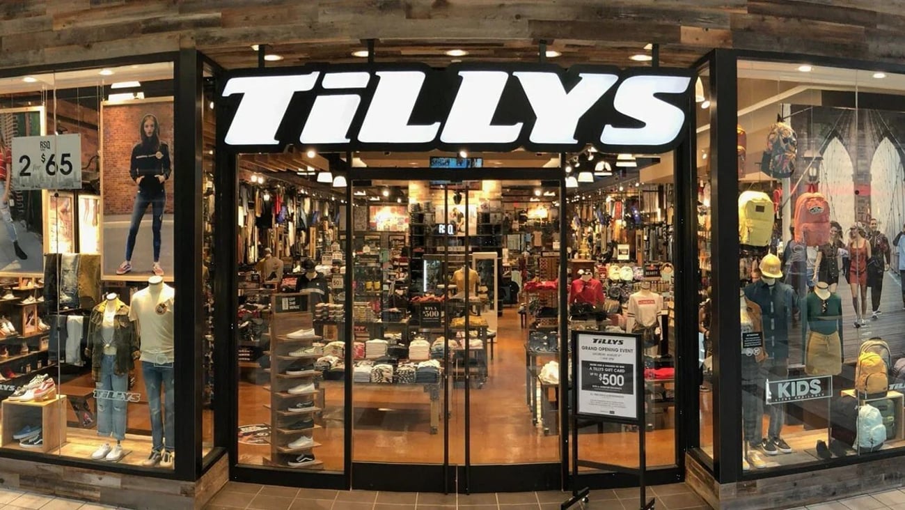 Tilly's storefront