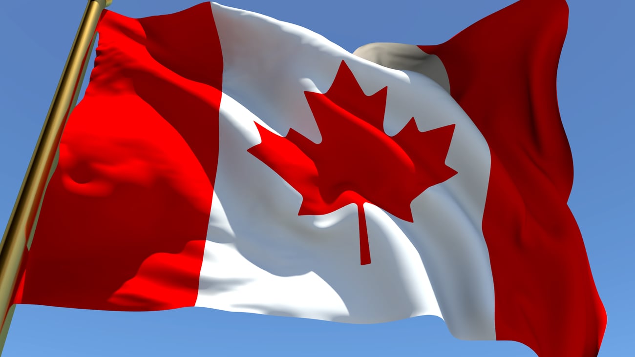 Canadian flag (Photo: Hektor-2)