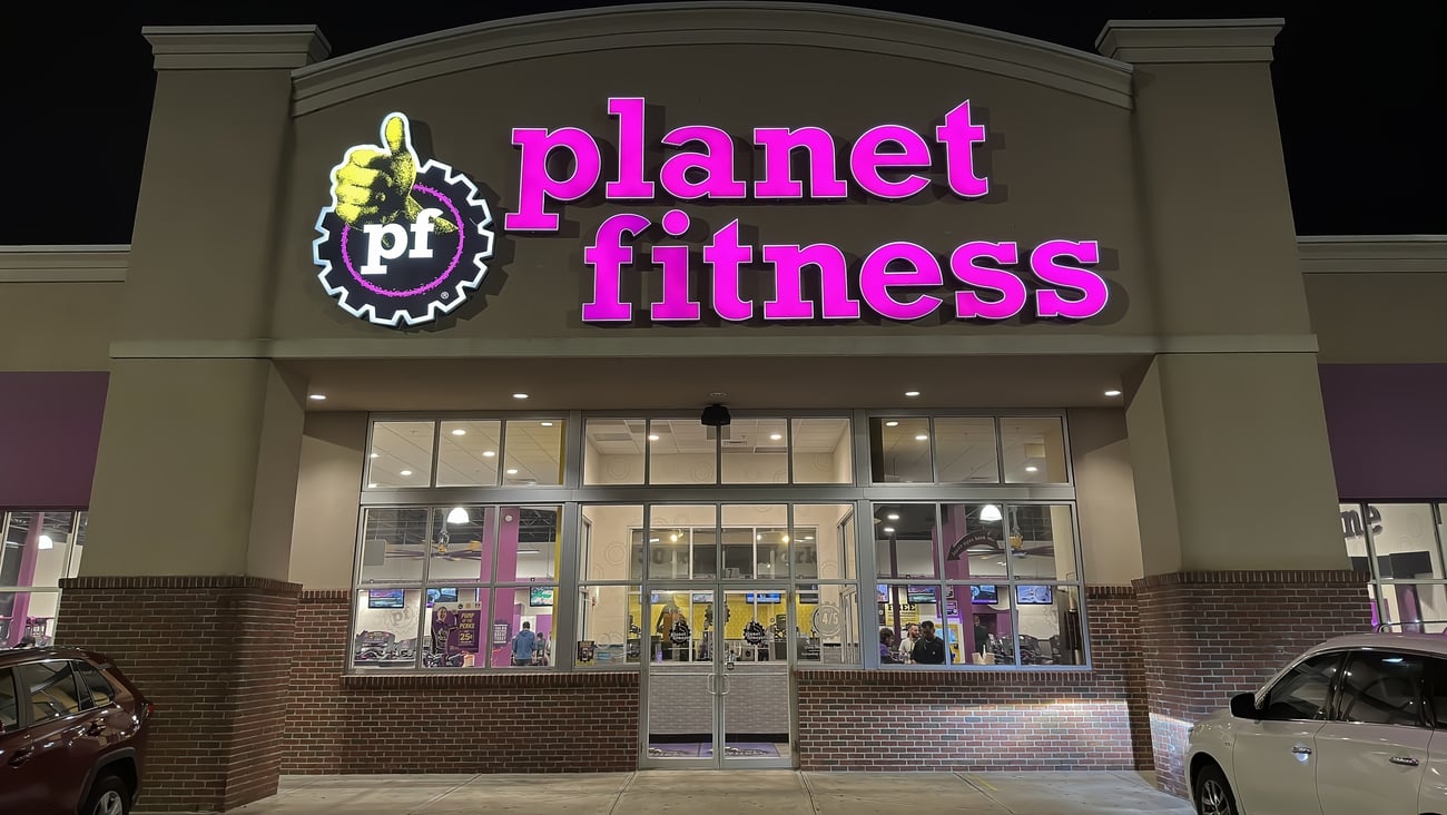 Planet Fitness storefront