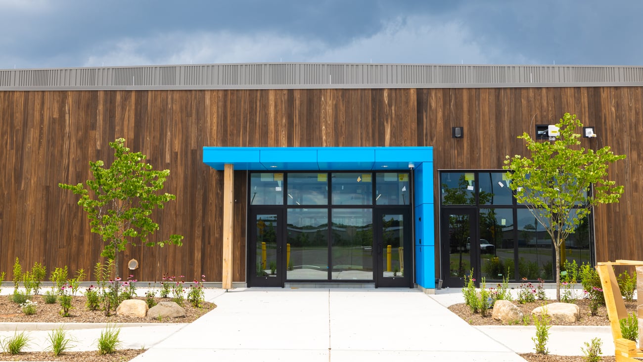 Amazon wooden delivery station exterior (Photo: Amazon).