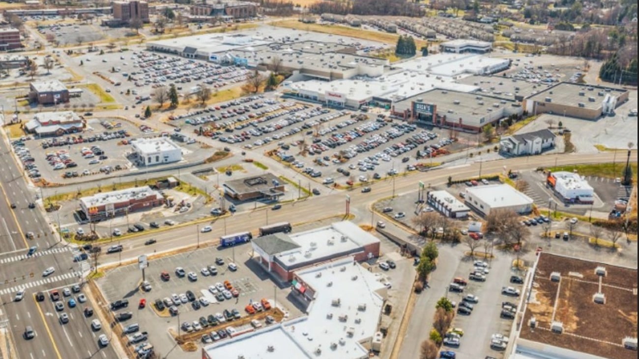 Mall at Johnson City -SPINOSO