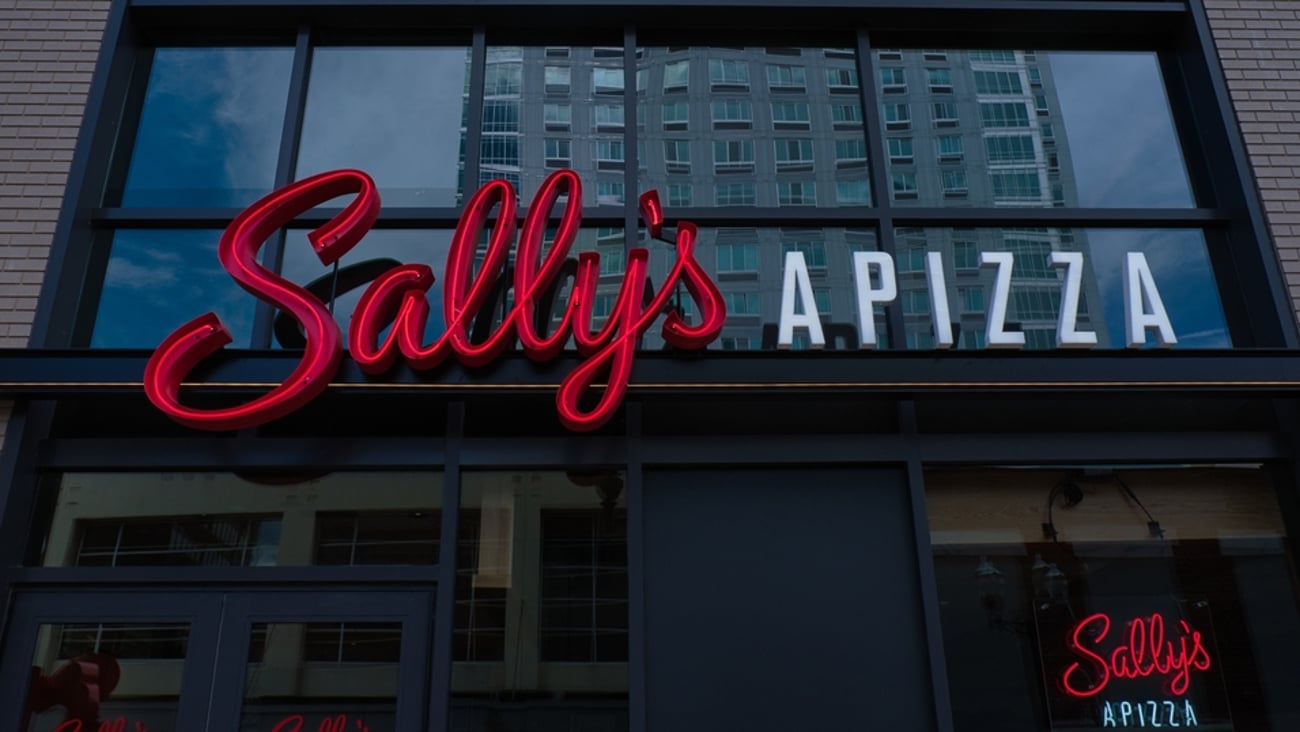 Sally's Apizza