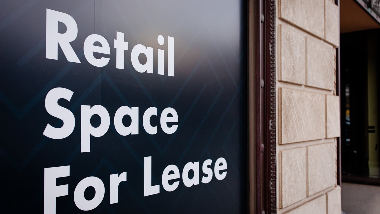 FOR LEASE sign