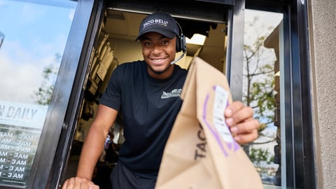 Taco Bell worker