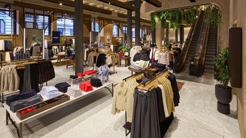 Aritzia Flatiron NYC store