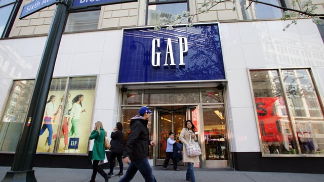 Gap rolls out new conversational AI shopping, virtual try-on features