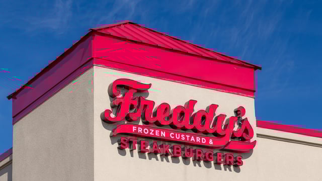 Freddy's makes Canadian debut with Winnipeg store