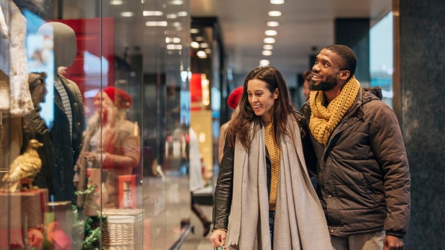 Dining, decor and deals: Why Americans are spending more on holiday fun this year