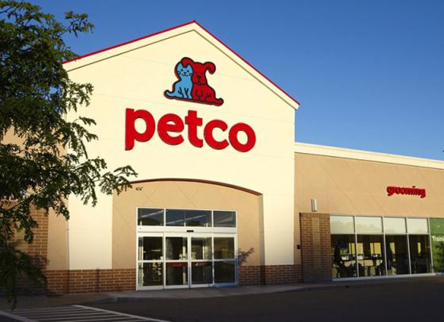 Petco storefront