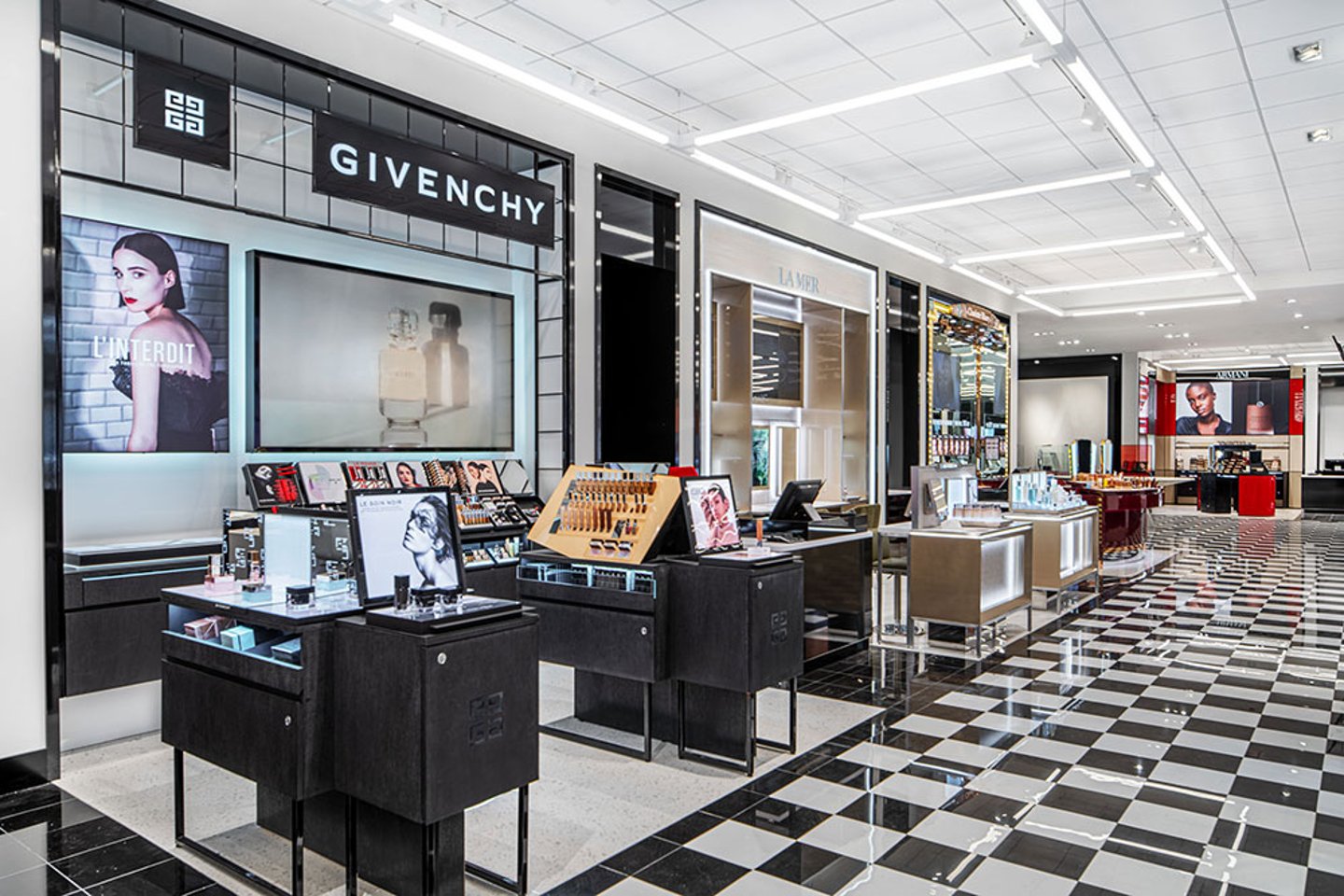 Bloomingdale’s San Jose interior