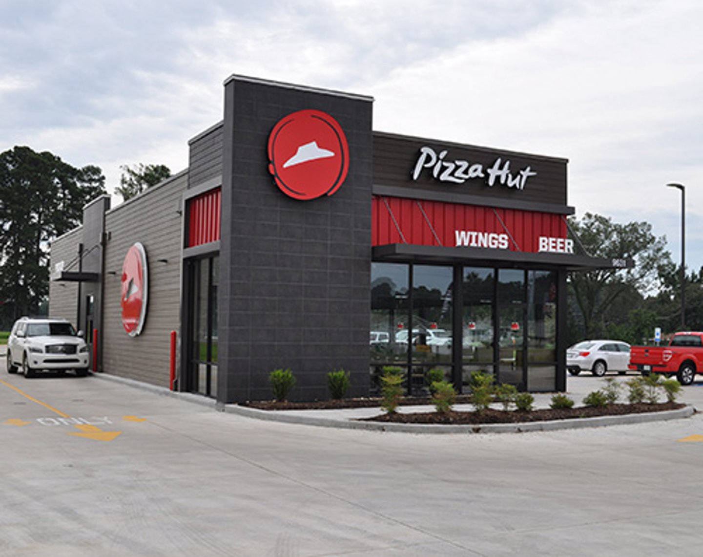 pizza hut drive thru