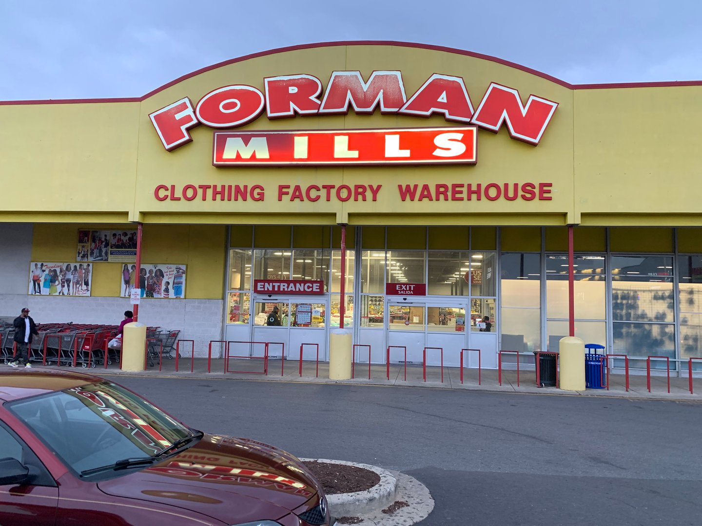 Forman Mills storefront