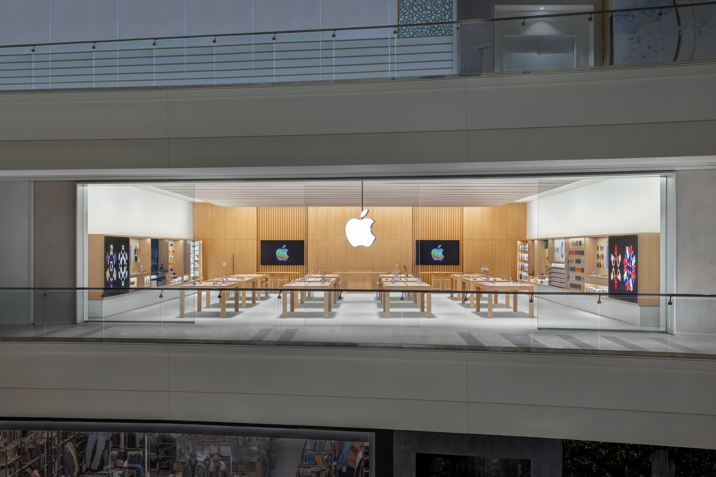 Apple Store American Dream