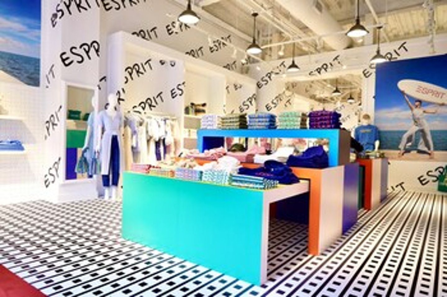 Esprit has opened a pop-up at The Grove in Los Angeles. (Photo: Robert Masterson/courtesy of Esprit) 