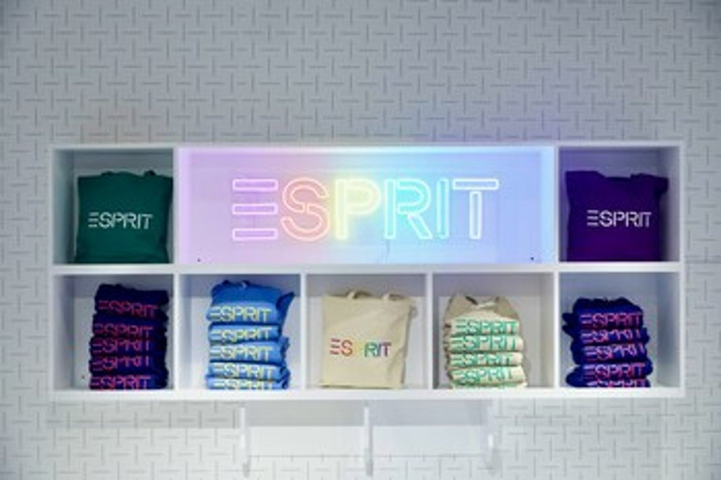 Esprit has opened a pop-up at The Grove in Los Angeles. (Photo: Robert Masterson/courtesy of Esprit) 