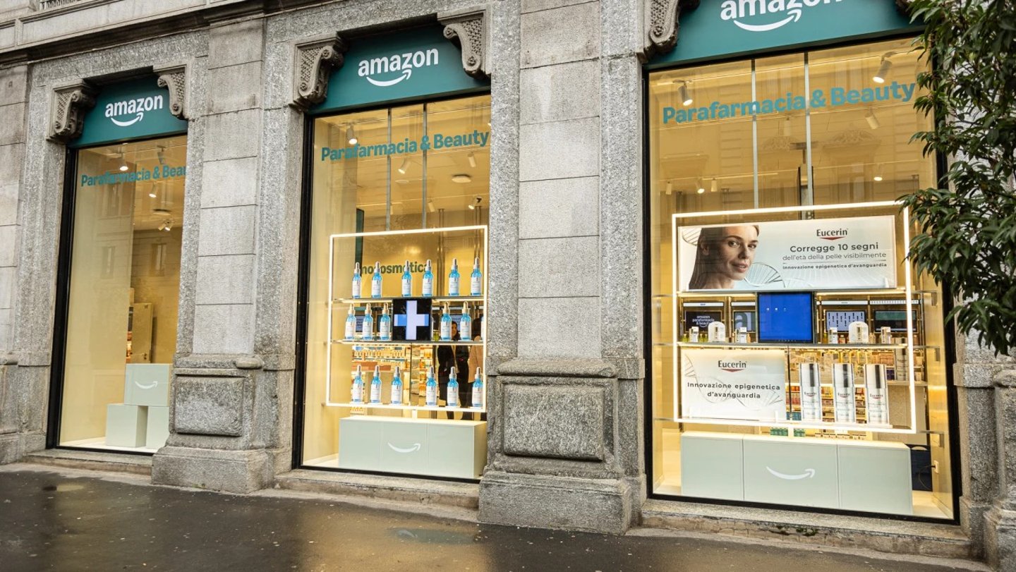 Amazon Parafarmacia & Beauty store, Milan