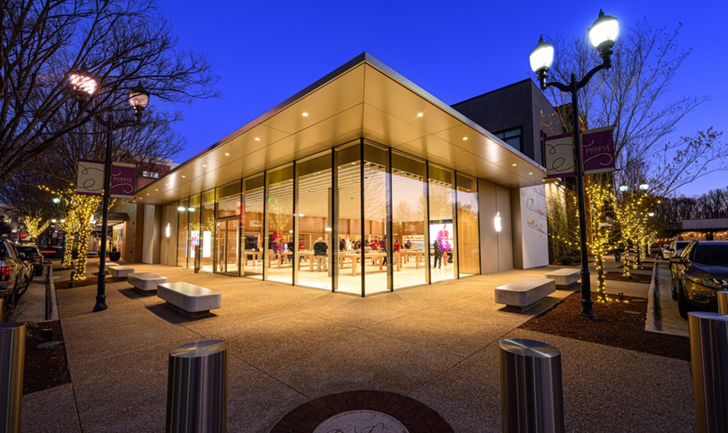 Apple Store-Fairfax Corner-PETERSON