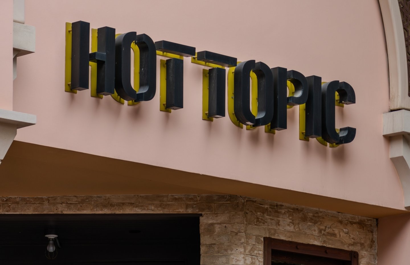 Hot Topic