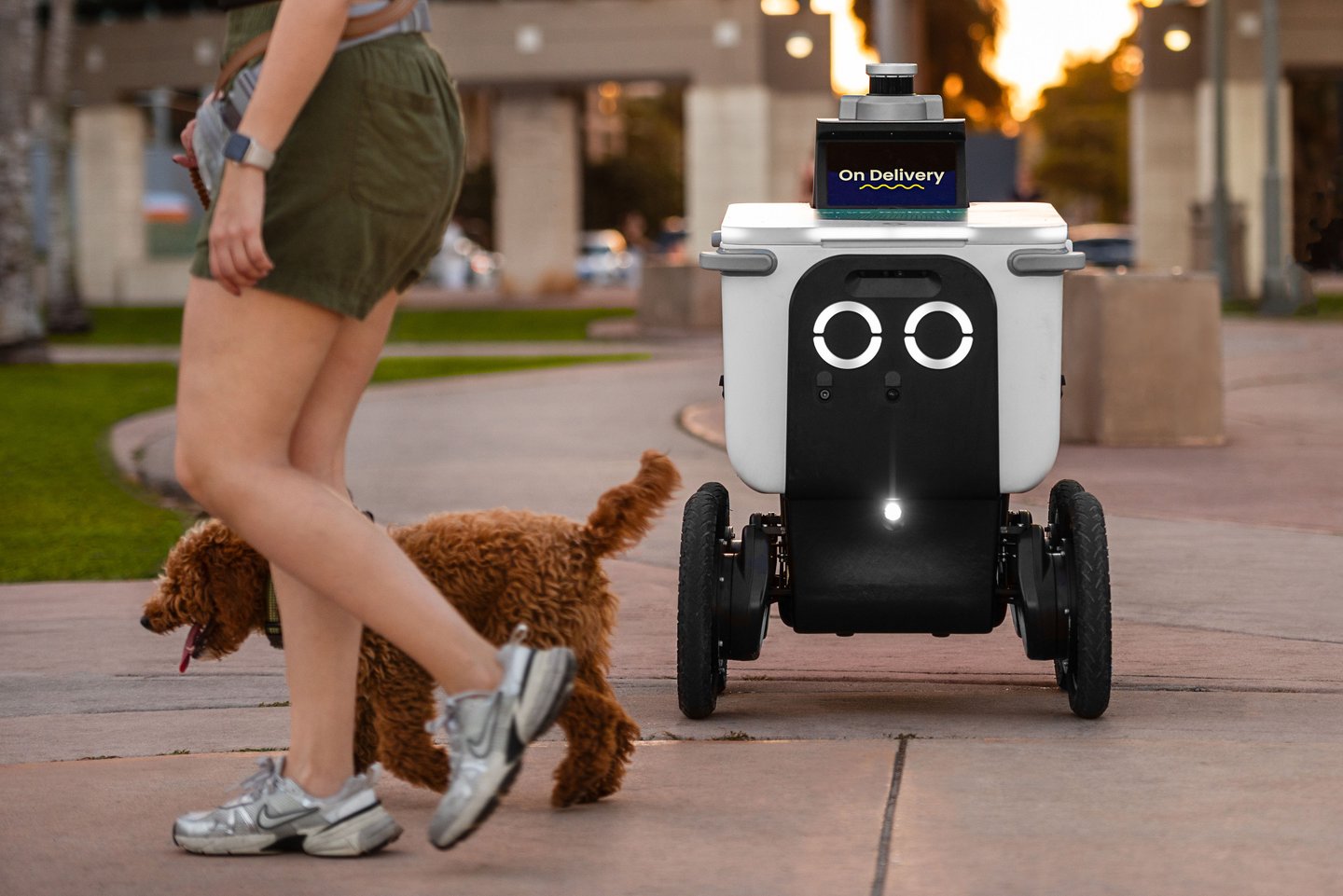 Serve Robotics Uber Eats