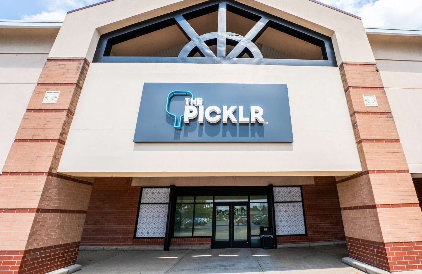THE PICKLR - entrance
