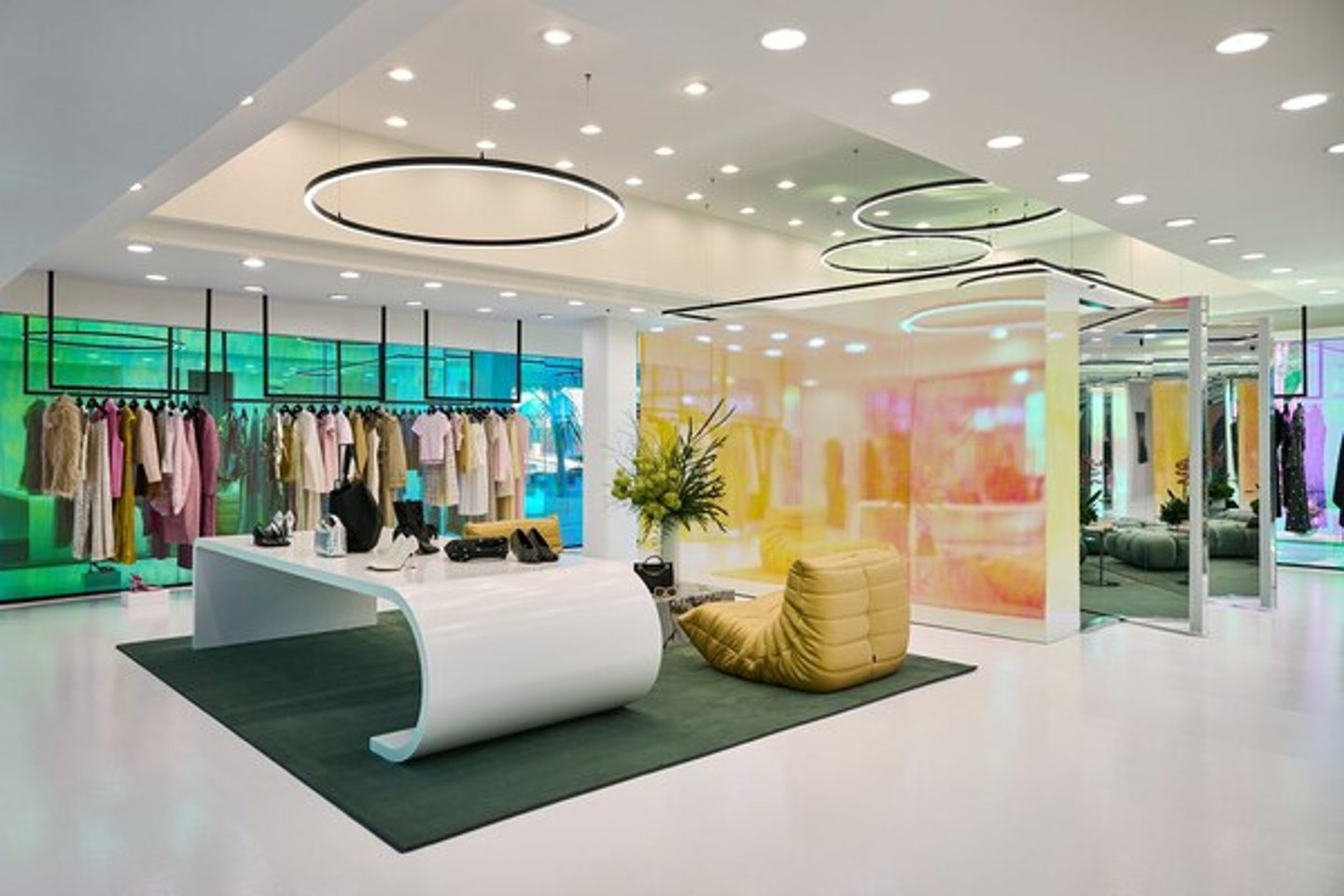Saks Fifth Avenue Club