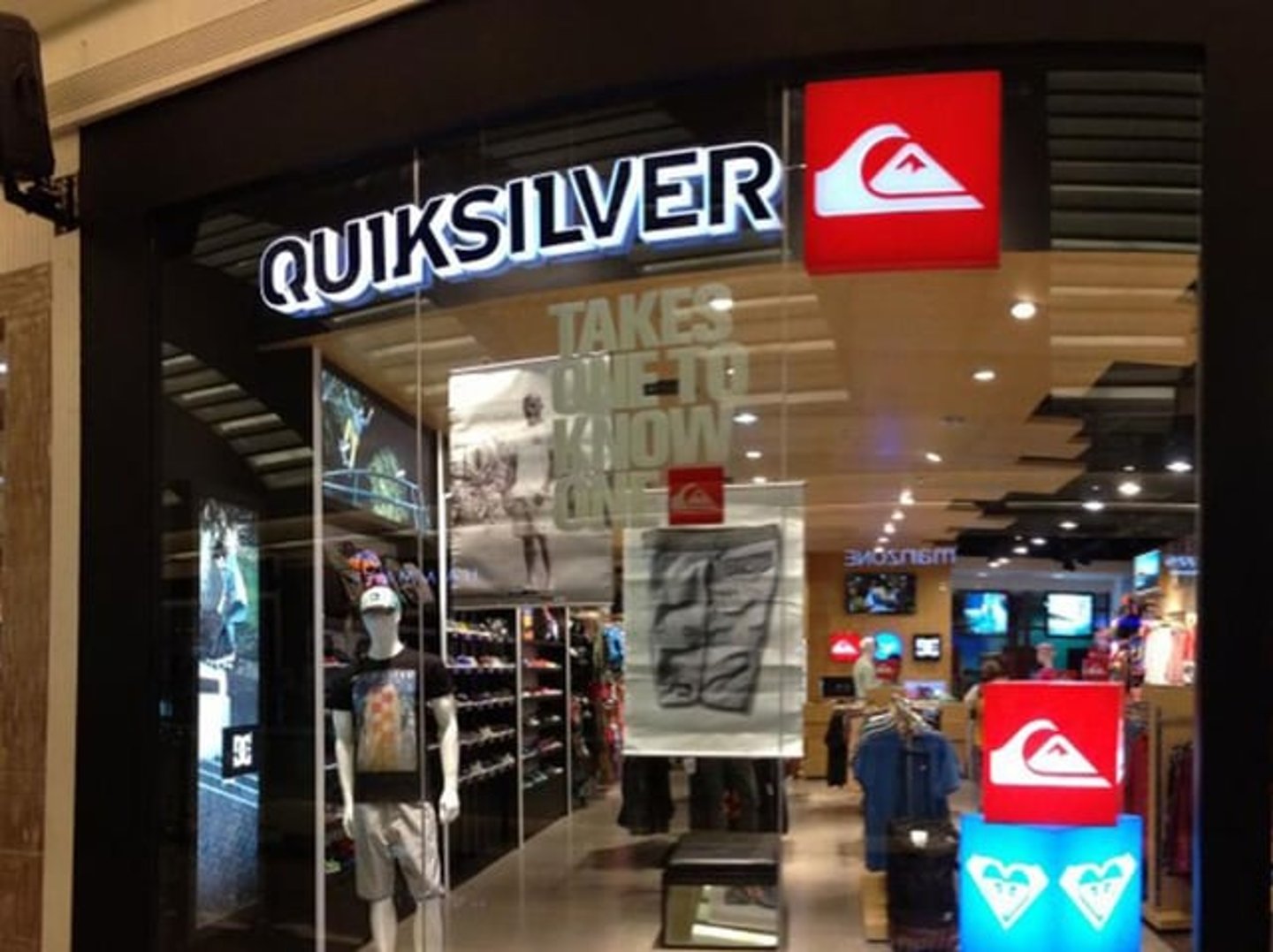 Quiksilver storefront