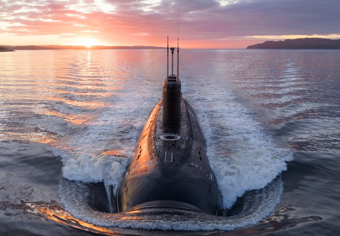 submarine - ELECTRIC BOAT