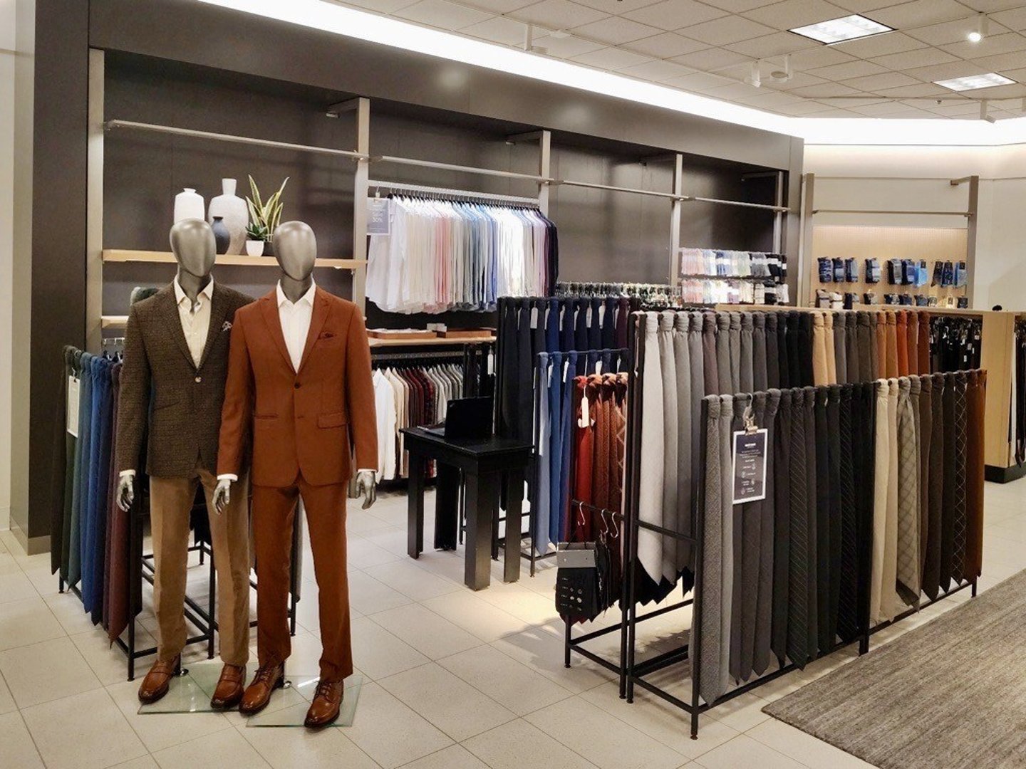 Indochino Nordstrom shop-in-shop
