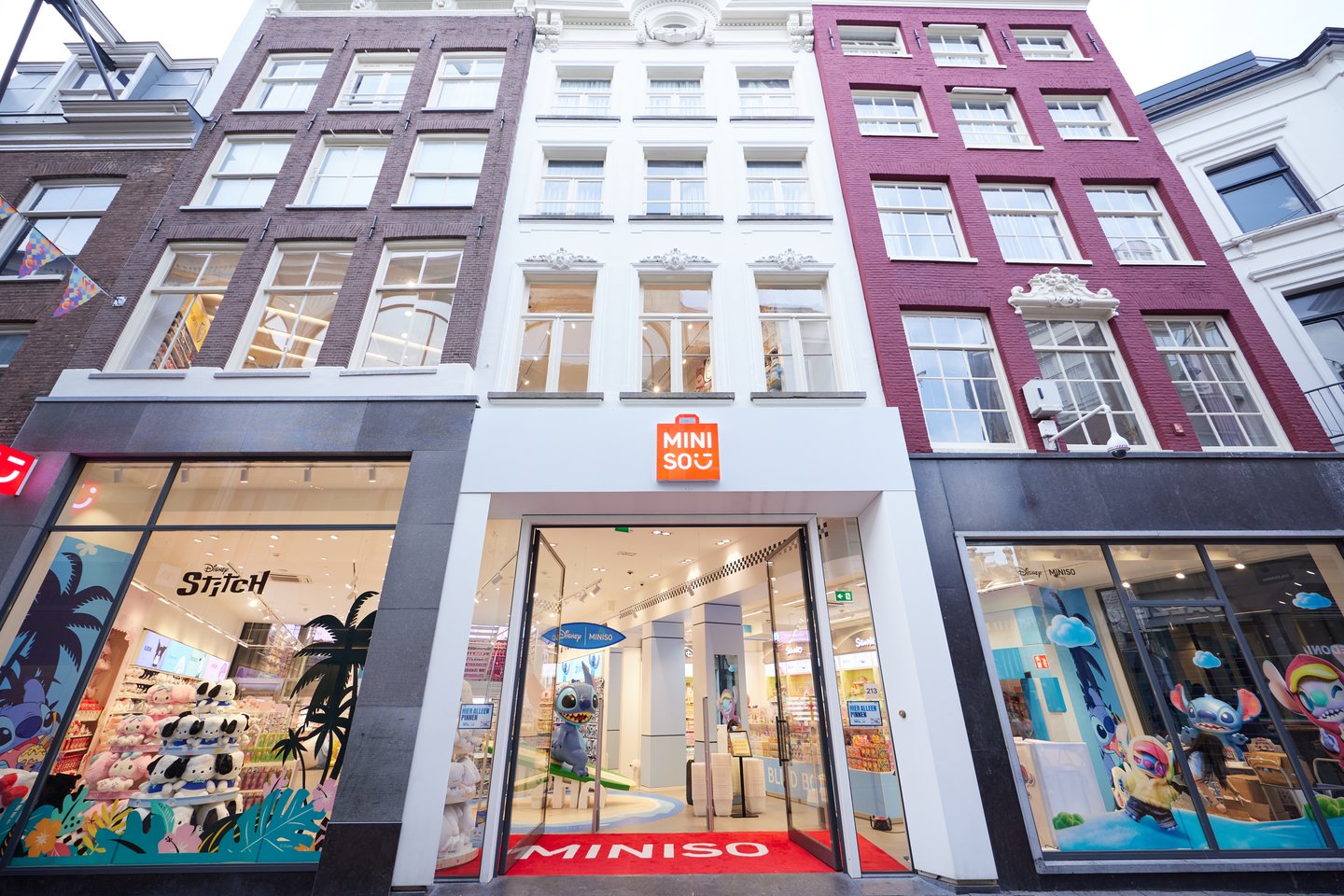 Miniso Amsterdam flagship