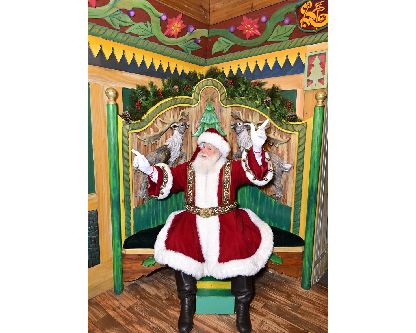 Macy's Santa tour