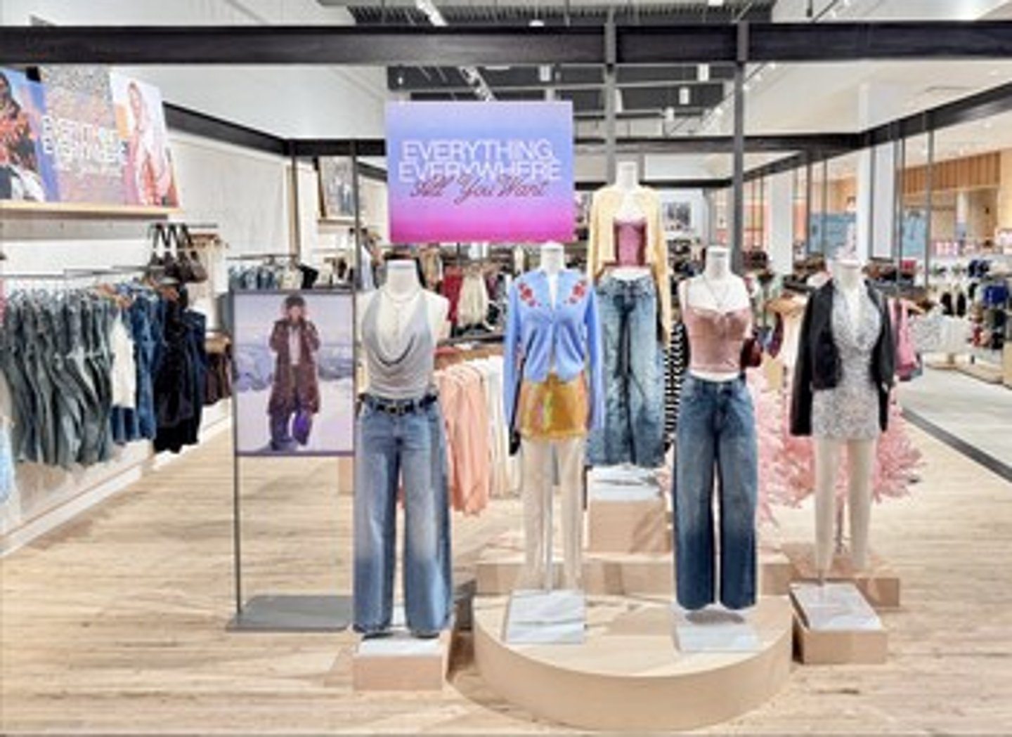 Urban Outfitters Glendale 