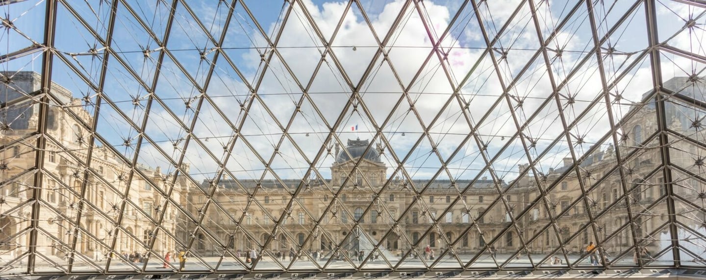 Louvre-pyramid