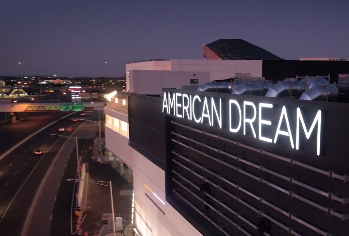 AmDream at night