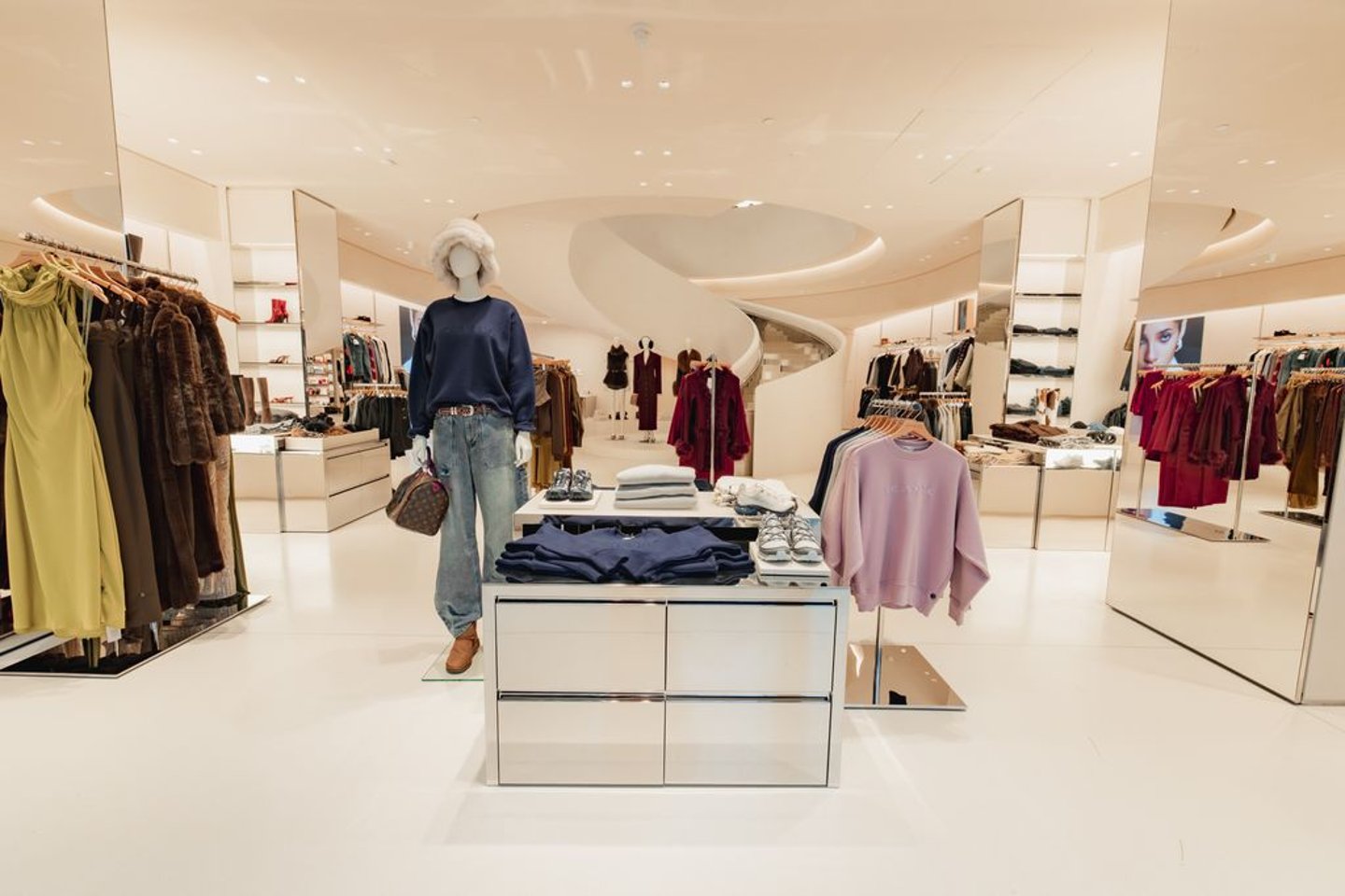 Revolve store The Grove