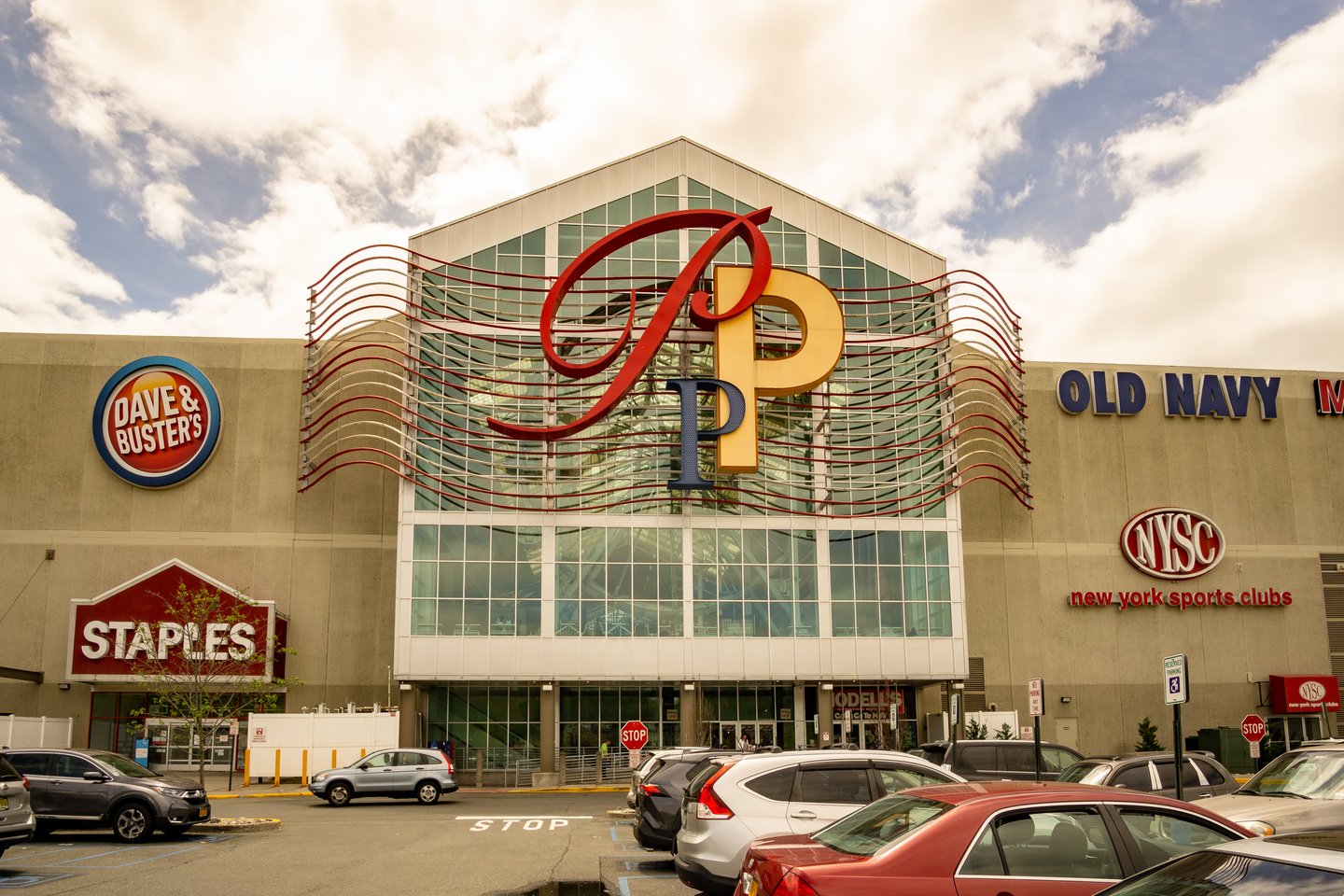 Palisades Center