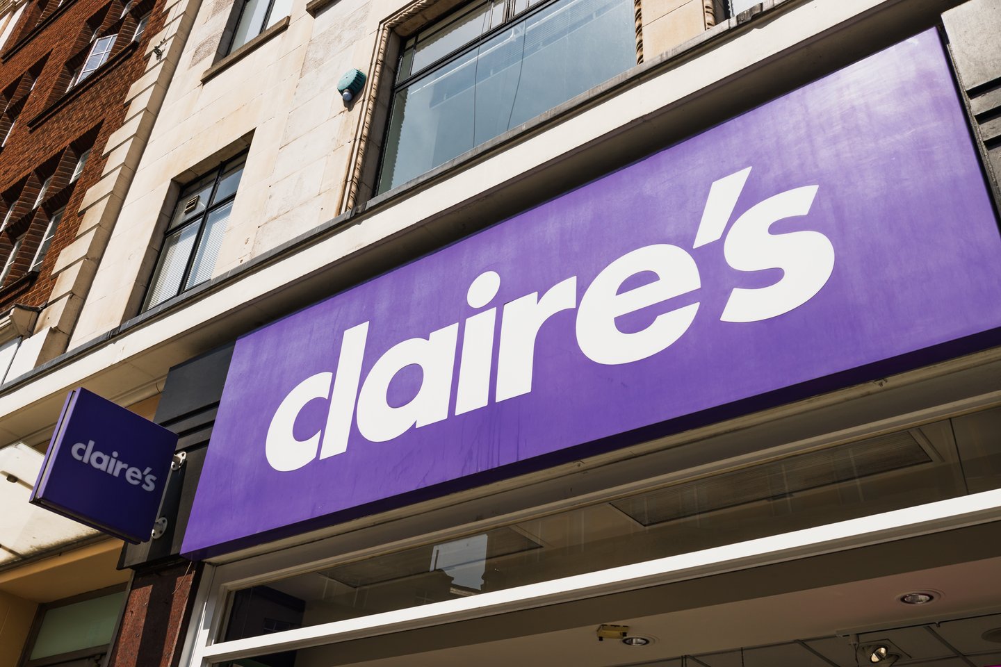 Claire's store - SHUTTER