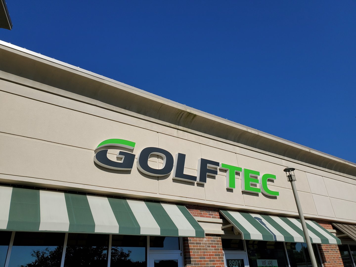 Golftec storefront (Photo: Jon Kraft)