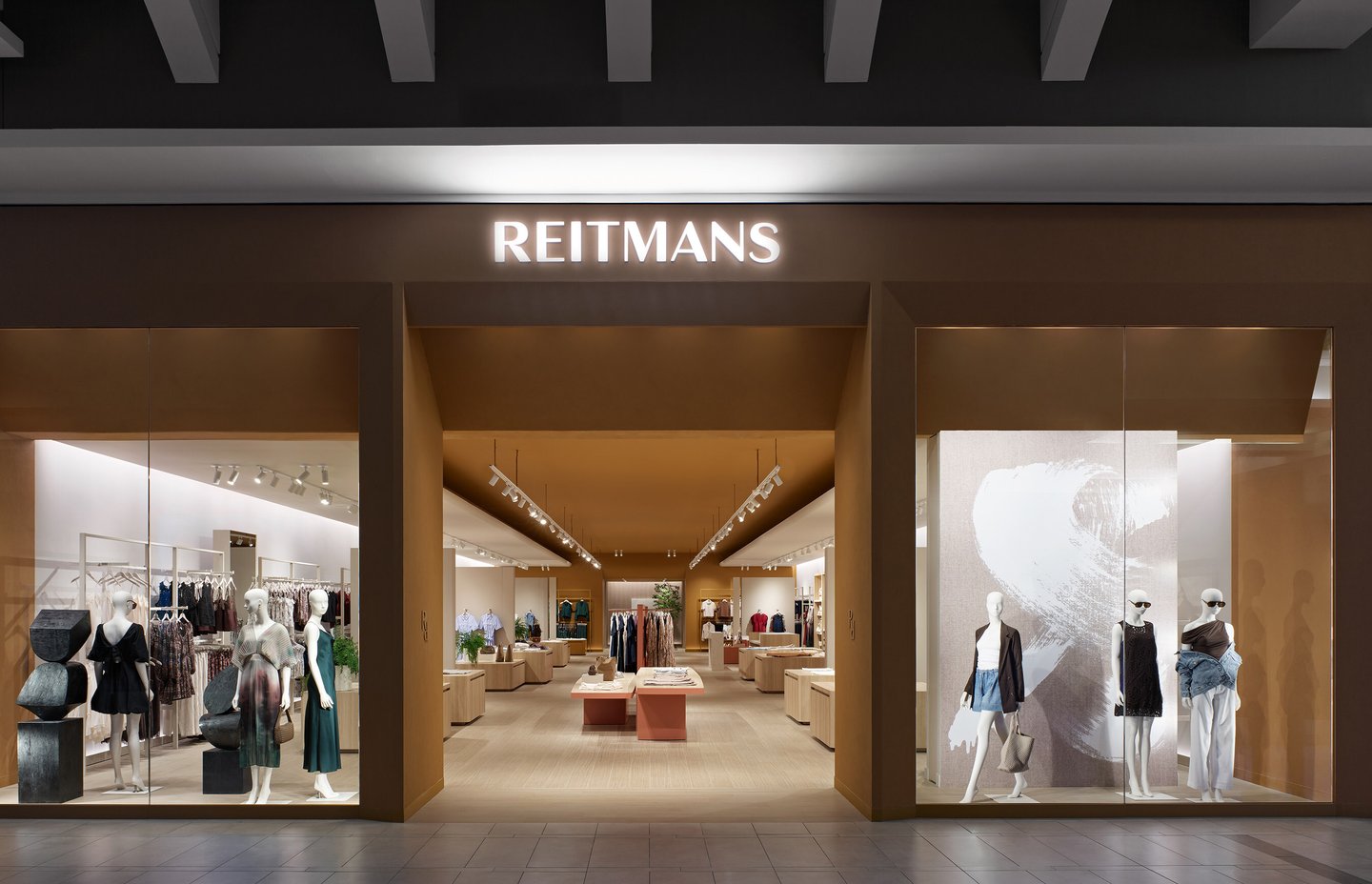 Reitmans Montreal store