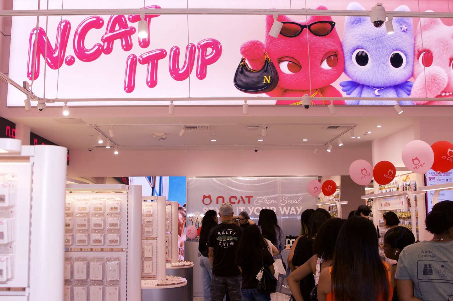 N.Cat Del Amo Shopping Center store