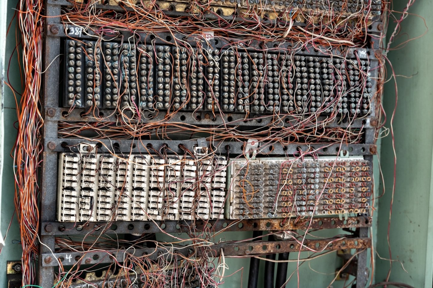 copper telephone lines
