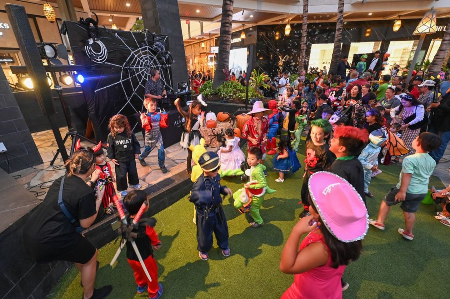 Ala Moana Center Halloween