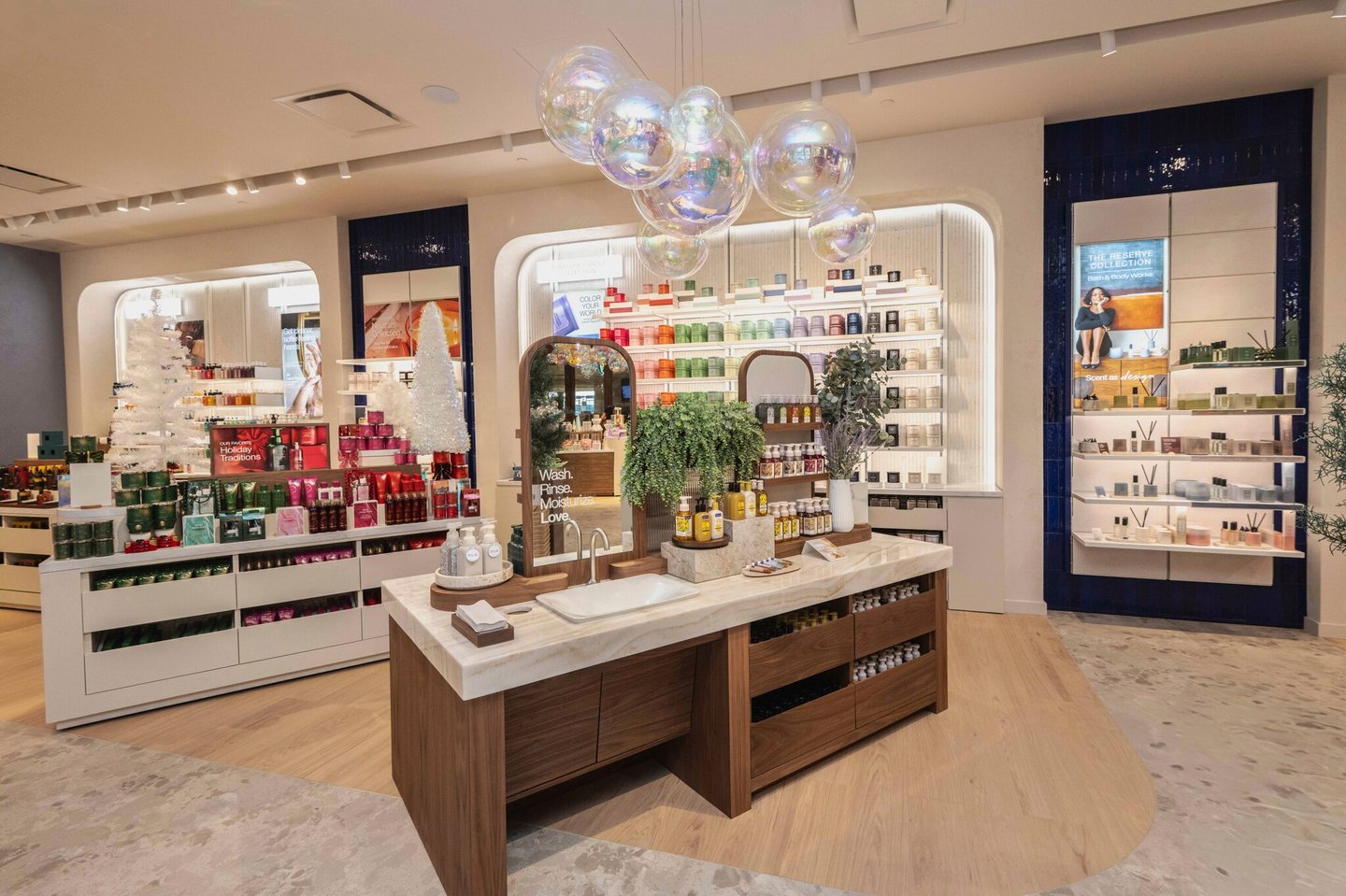 Bath & Body Works Feel Good store concept