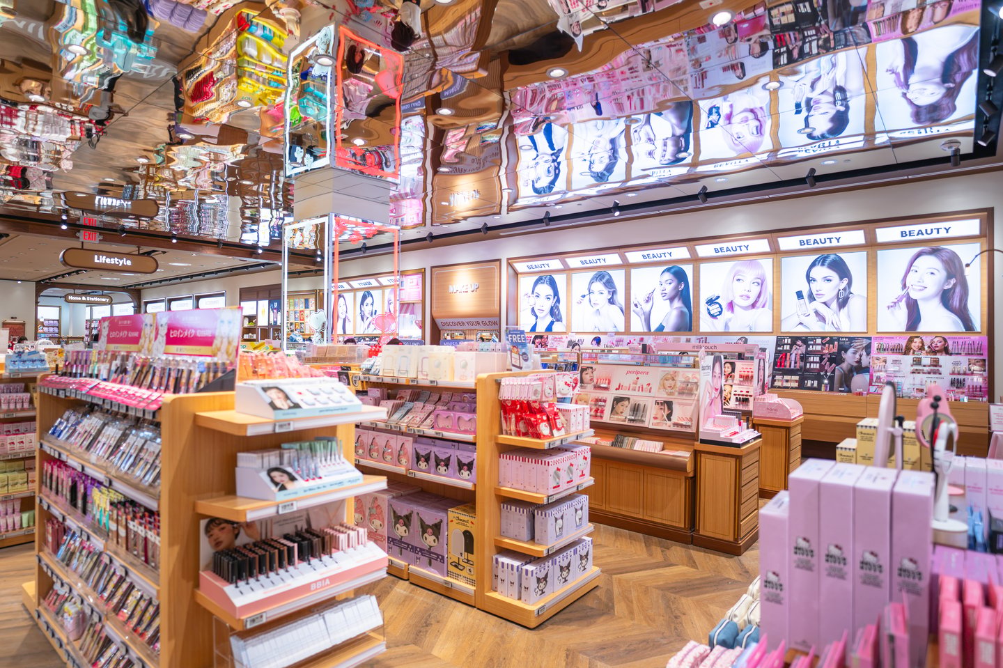 Miniso Land Easton Town Center