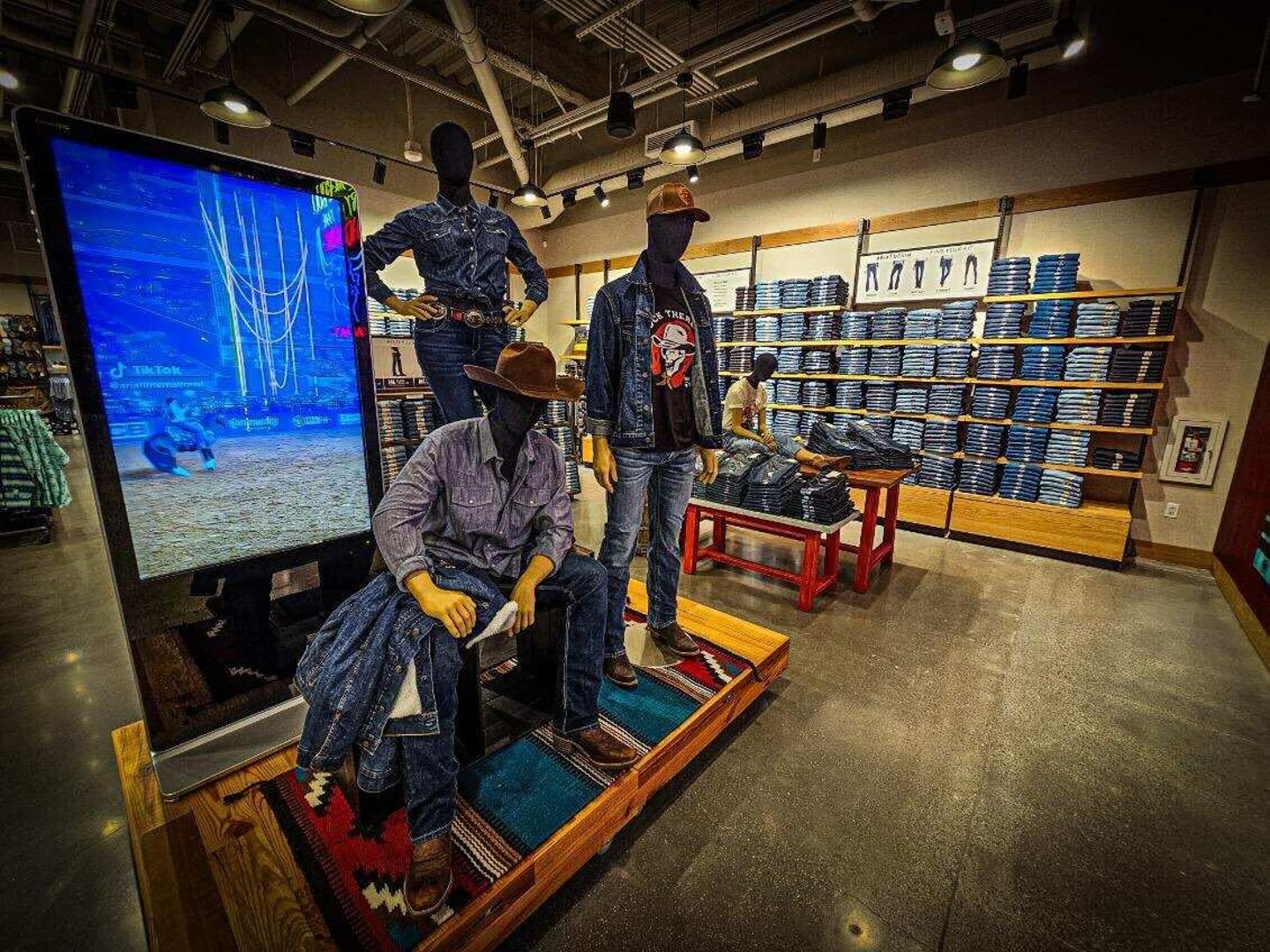 Ariat Las Vegas