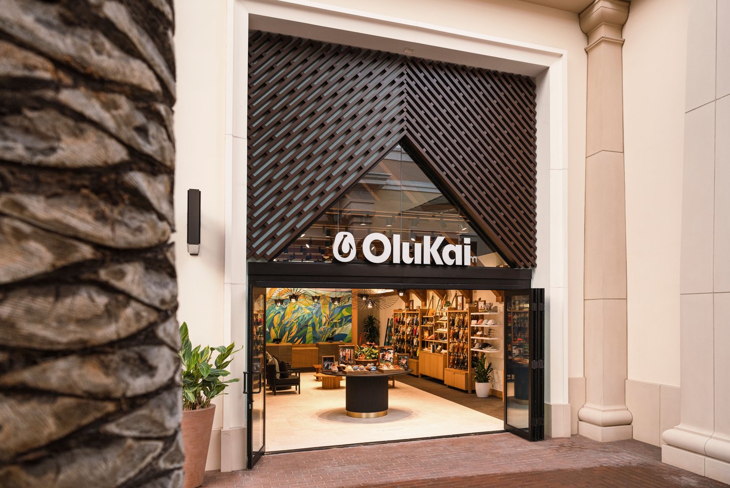 OluKai Irvine Spectrum