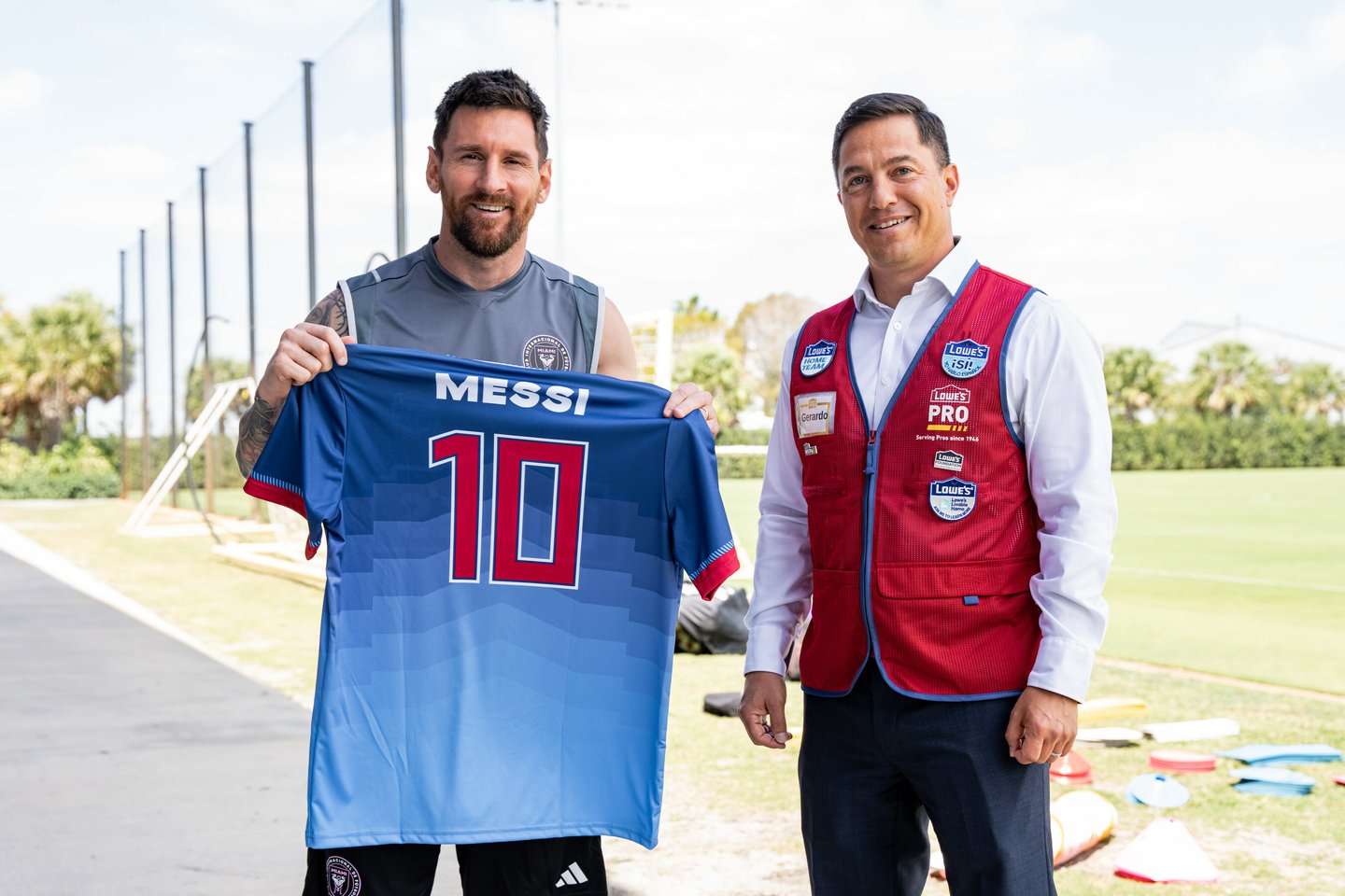 Lionel Messi and Gerardo Soto.